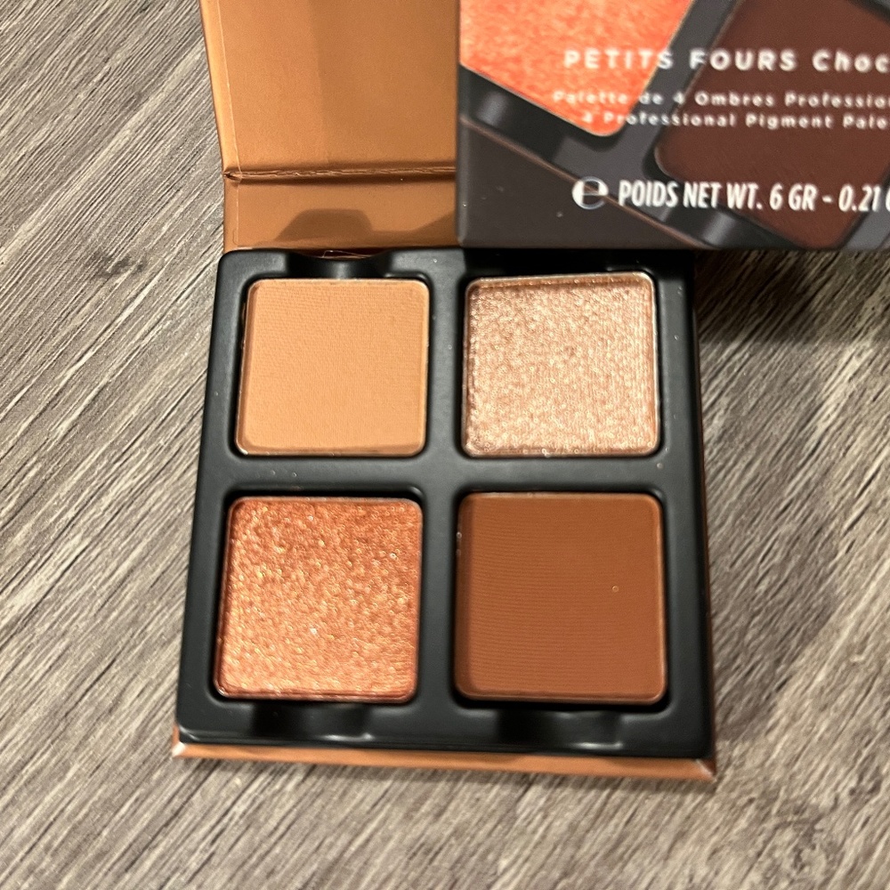 VISEART Petits Fours Eyeshadow in Chocolat